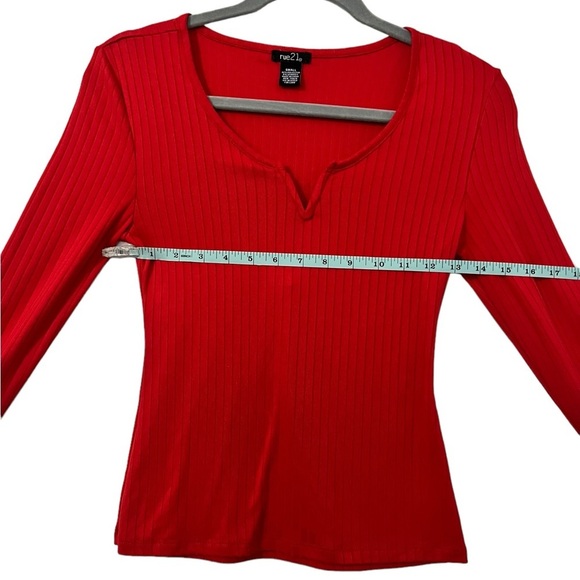 Red Women’s Ribbed Long Sleeve Top. NWOT. Size small. - Picture 5 of 5